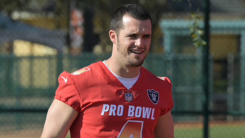 Raiders QB Derek Carr