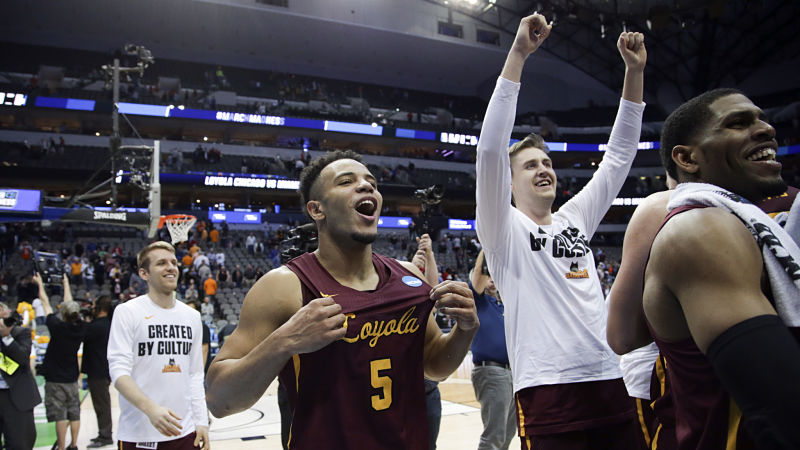 Loyola-Chicago Ramblers Marques Townes