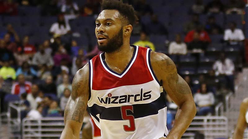 Wizards guard Xavier Silas