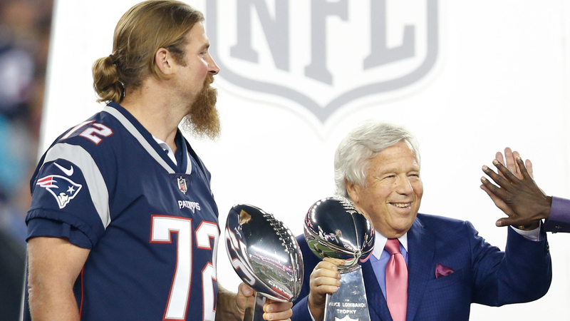 Patriots offensive tackle Matt Light