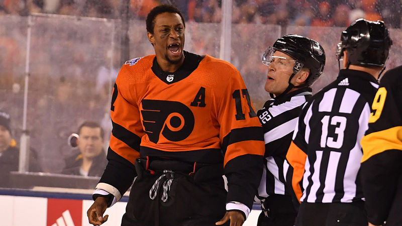 Philadelphia Flyers forward Wayne Simmonds