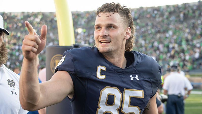 Notre Dame punter Tyler Newsome