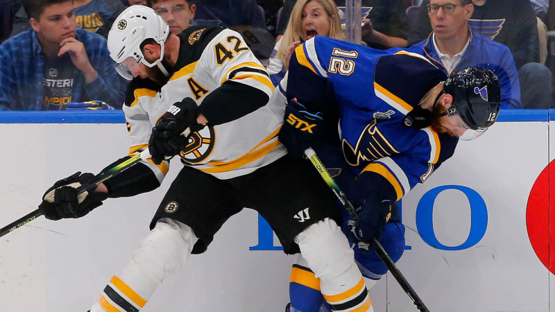 Boston Bruins forward David Backes