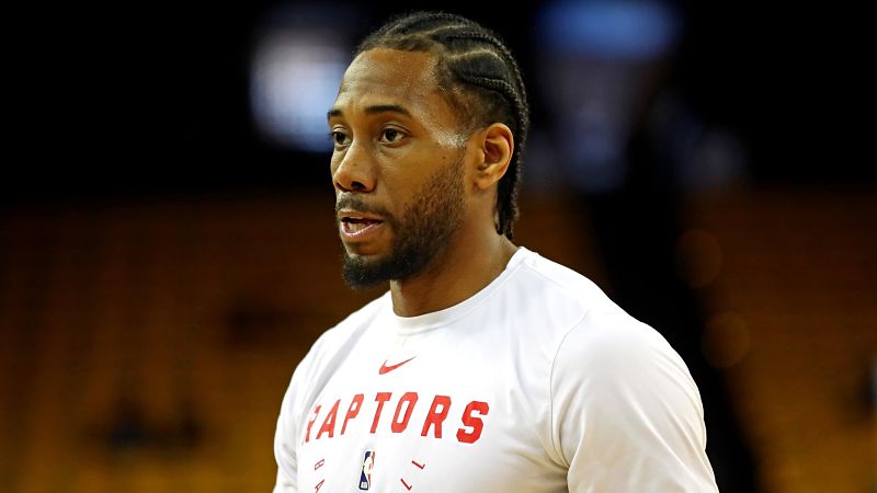 Toronto Raptors forward Kawhi Leonard