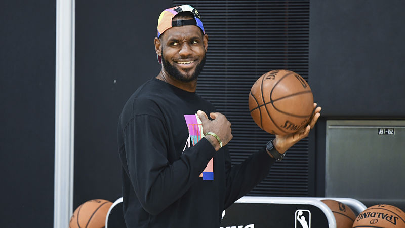 Los Angeles Lakers forward LeBron James