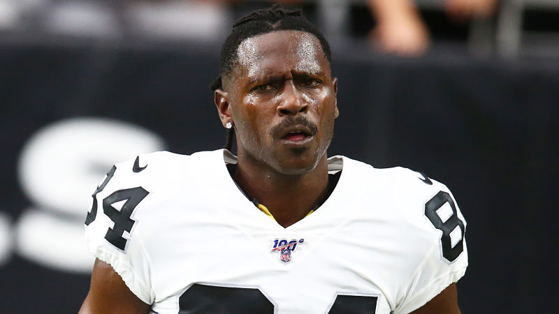 Oakland Raiders receiver Antonio Brown