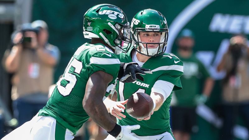 New York Jets running back Le'Veon Bell and quarterback Sam Darnold