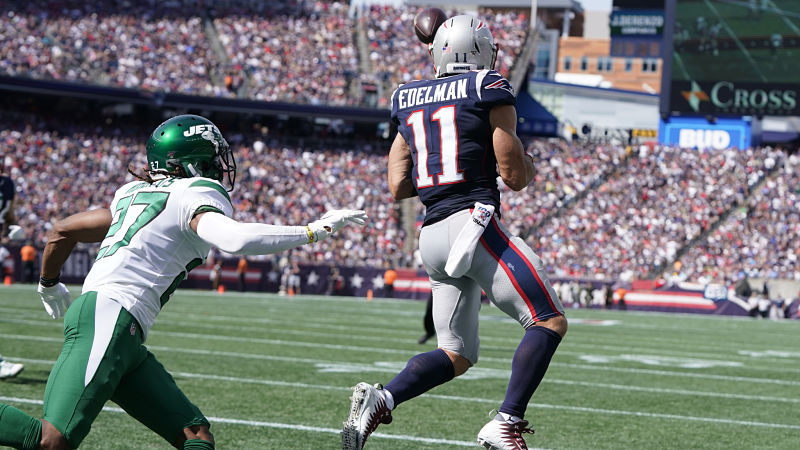 New York Jets cornerback Darryl Roberts and New England Patriots wide receiver Julian Edelman