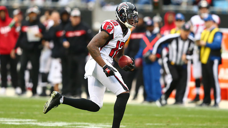 New England Patriots wide receiver Mohamed Sanu