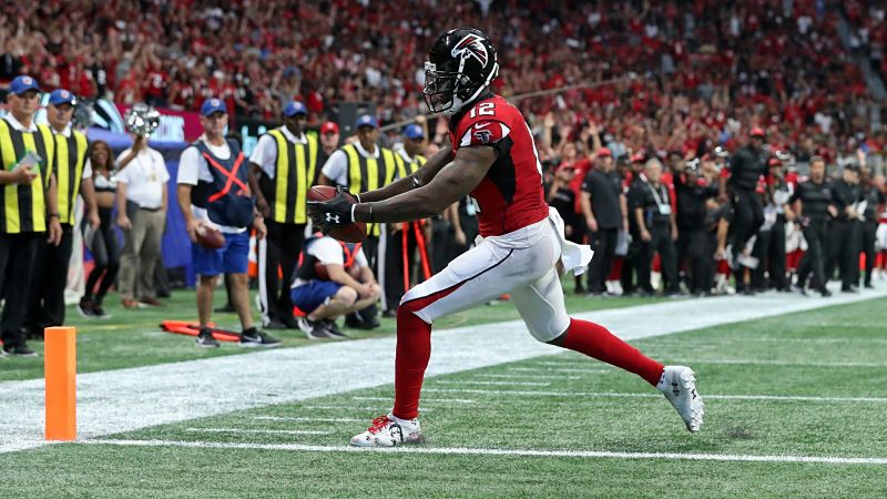 New England Patriots wide receiver Mohamed Sanu