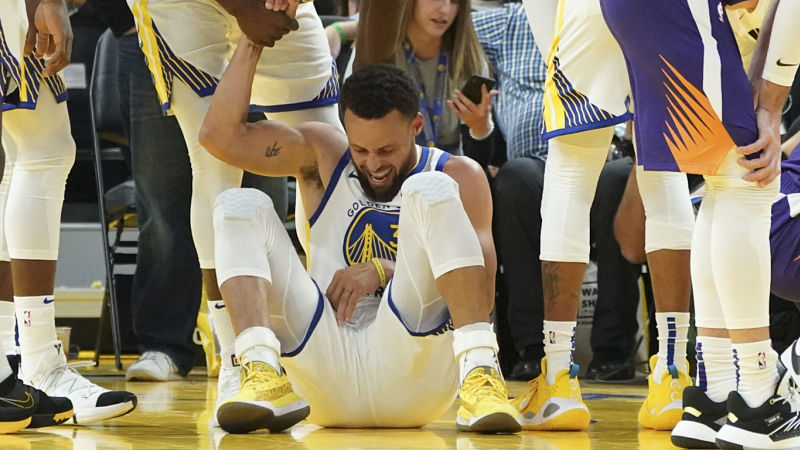 Golden State Warriors guard Stephen Curry