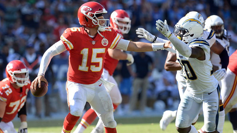 Kansas City Chiefs quarterback Patrick Mahomes and Los Angeles Chargers cornerback Desmond King