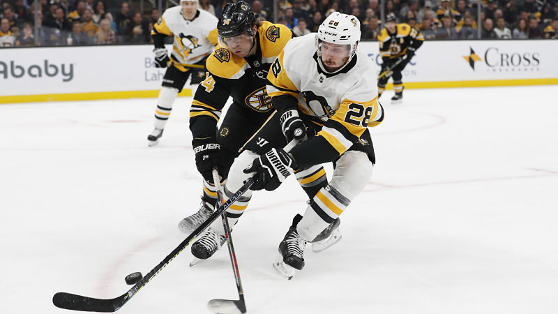 Boston Bruins left wing Jake DeBrusk