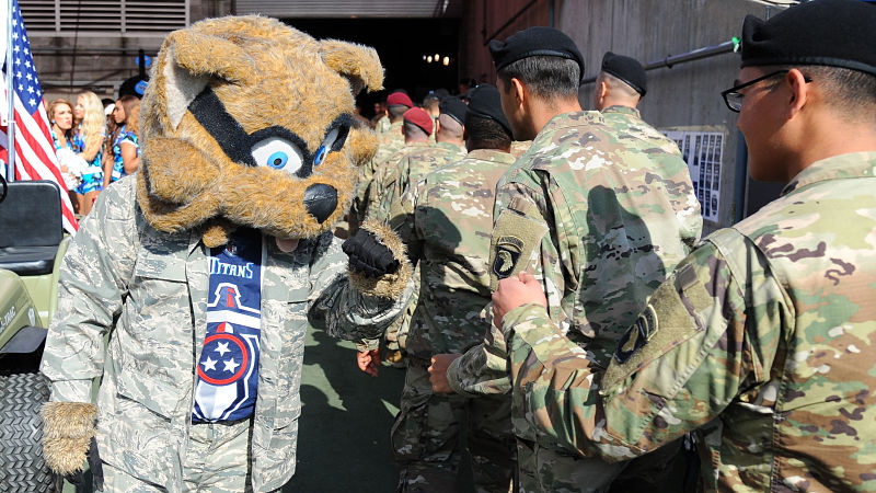 Tennessee Titans mascot