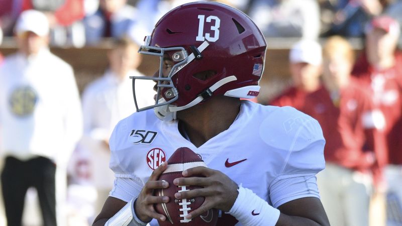 Alabama Crimson Tide quarterback Tua Tagovailoa