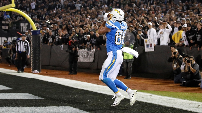 Los Angeles Chargers tight end Hunter Henry