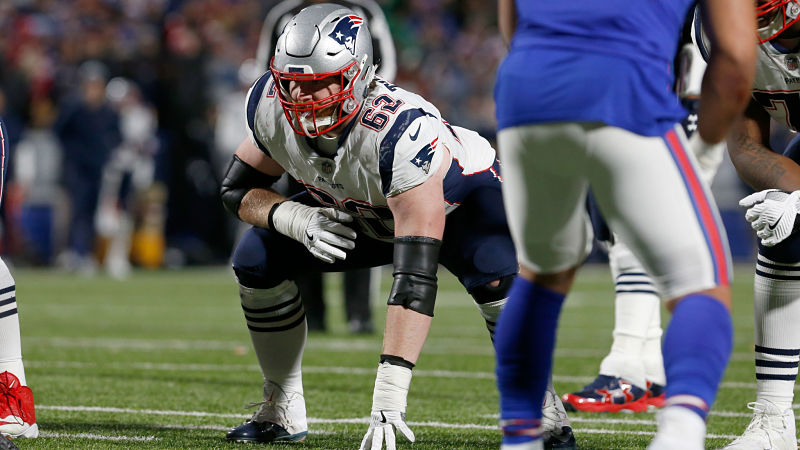 New England Patriots left guard Joe Thuney