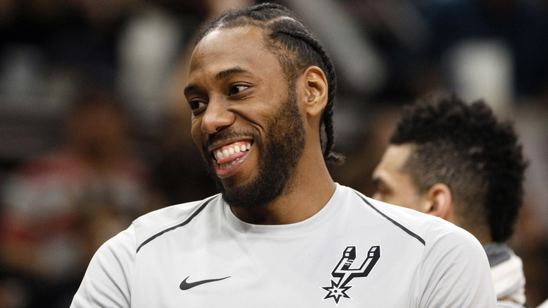 Spurs forward Kawhi Leonard