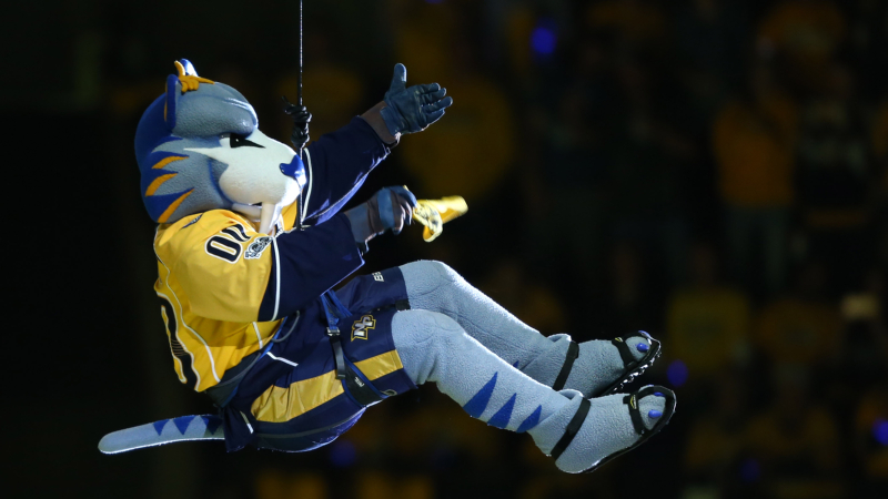 Nashville Predators mascot Gnash