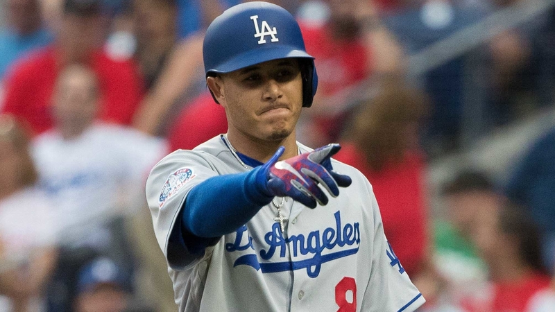 Dodgers shortstop Manny Machado
