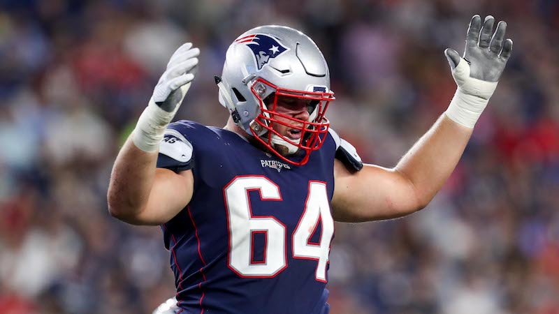 Patriots offensive tackle Matt Tobin