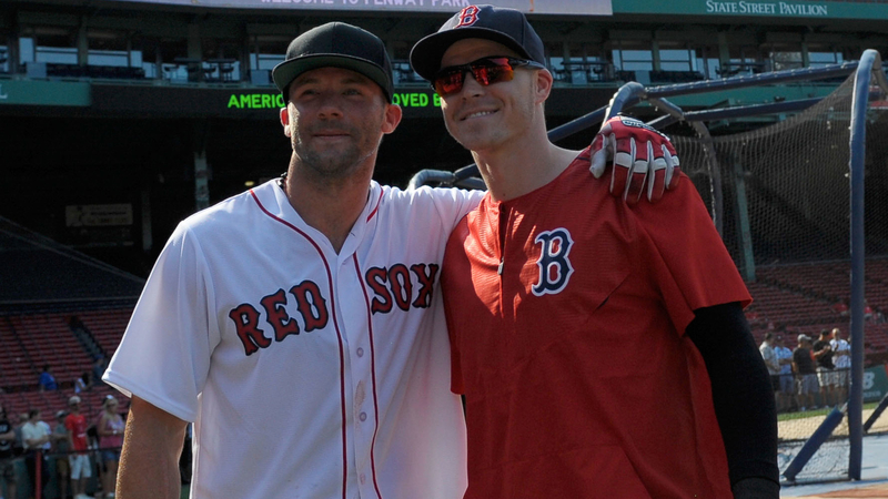 Julian Edelman poses with Brock Holt