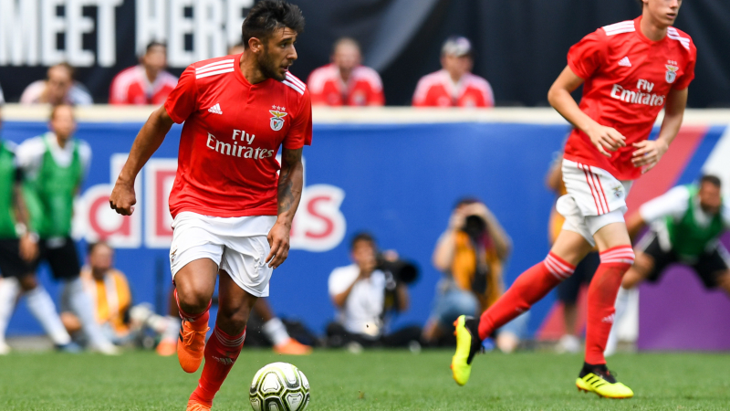 Benfica midfielder Eduardo Salvio