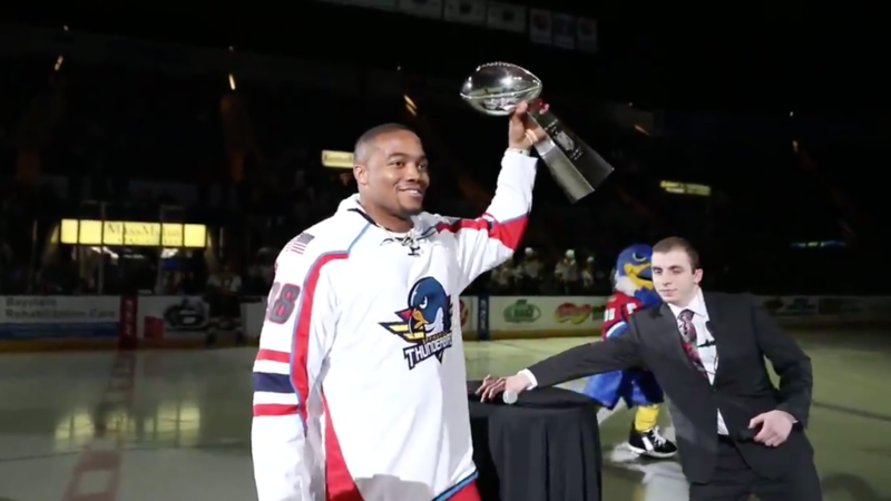 Patriots DE trey flowers