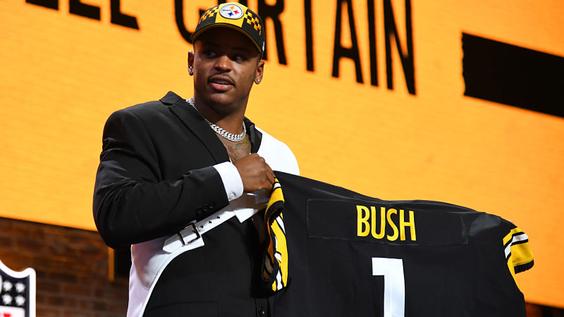 Pittsburgh Steelers linebacker Devin Bush
