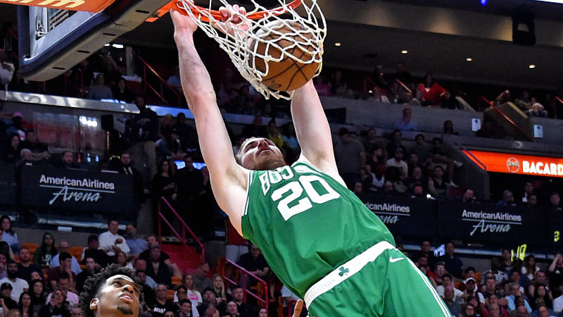 Boston Celtics forward Gordon Hayward