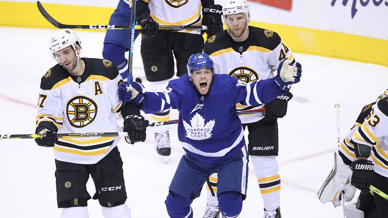 Toronto Maple Leafs left wing Andreas Johnsson