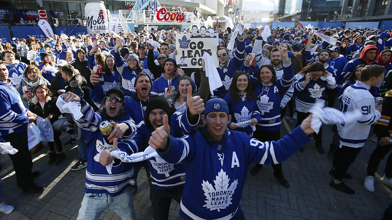 Toronto Maple Leafs fans
