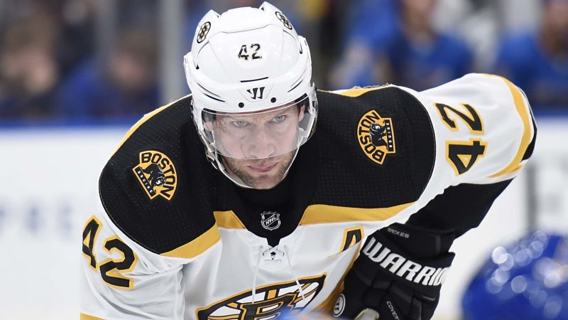 Boston Bruins forward David Backes