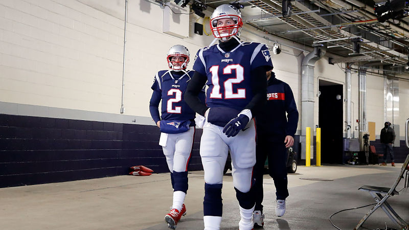 New England Patriots quarterbacks Brian Hoyer and Tom Brady