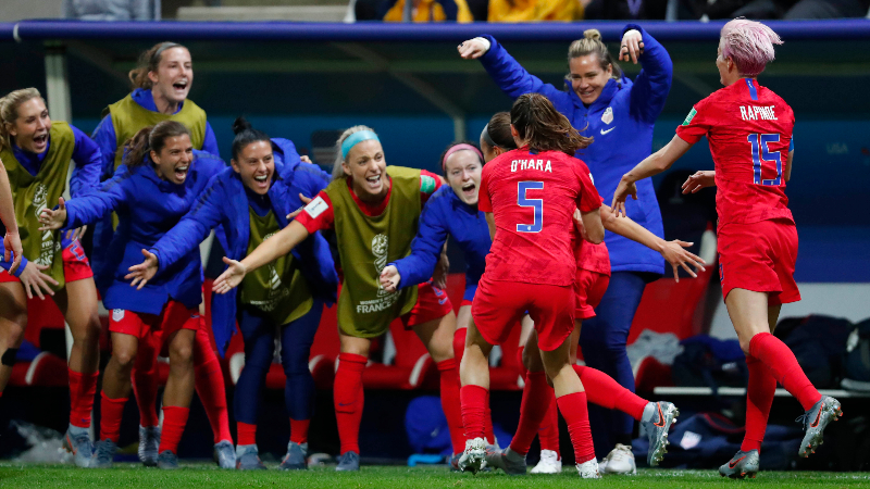 United States forward Mallory Pugh (2), Kelley O'Hara (5) and Megan Rapinoe (15) and teammates