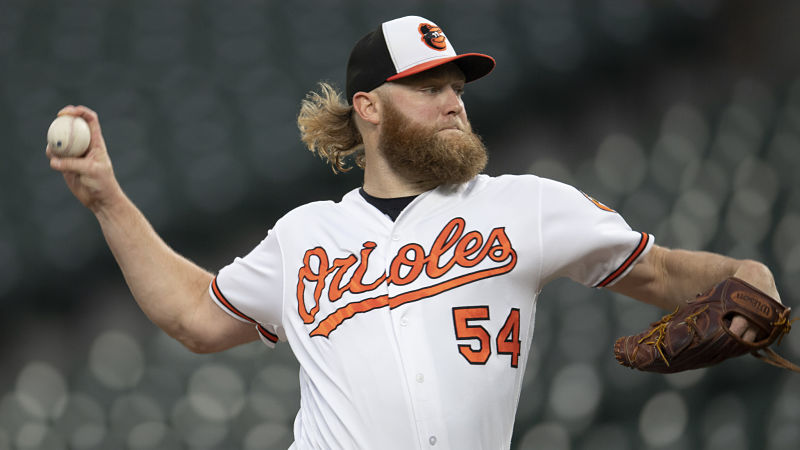 Right-handed pitcher Andrew Cashner