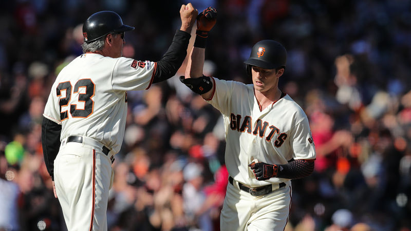 San Francisco Giants right fielder Mike Yastrzemski