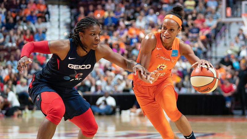 Connecticut Sun guard Jasmine Thomas