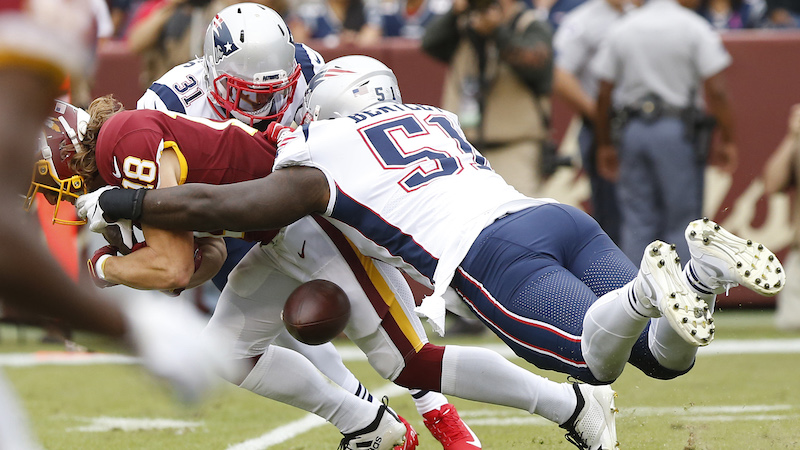 Patriots cornerback Jonathan Jones