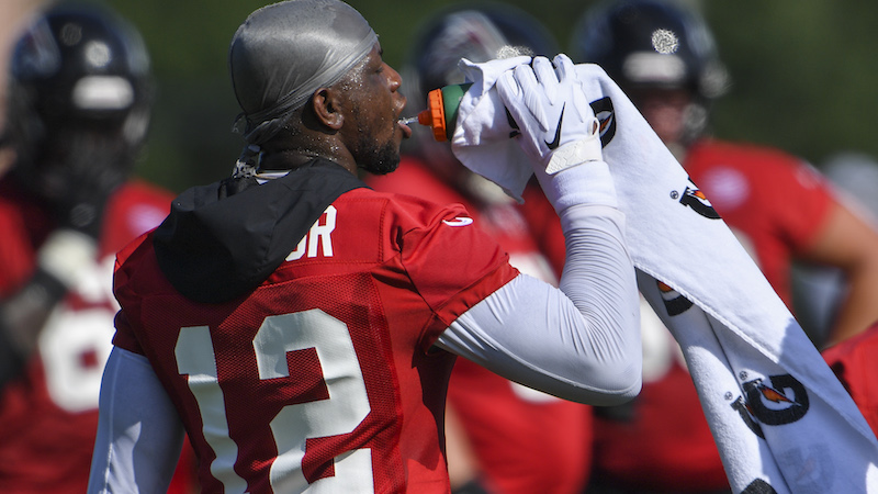 Patriots wide receiver Mohamed Sanu