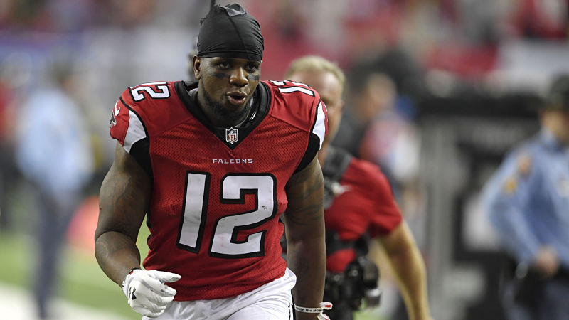 New England Patriots wide receiver Mohamed Sanu