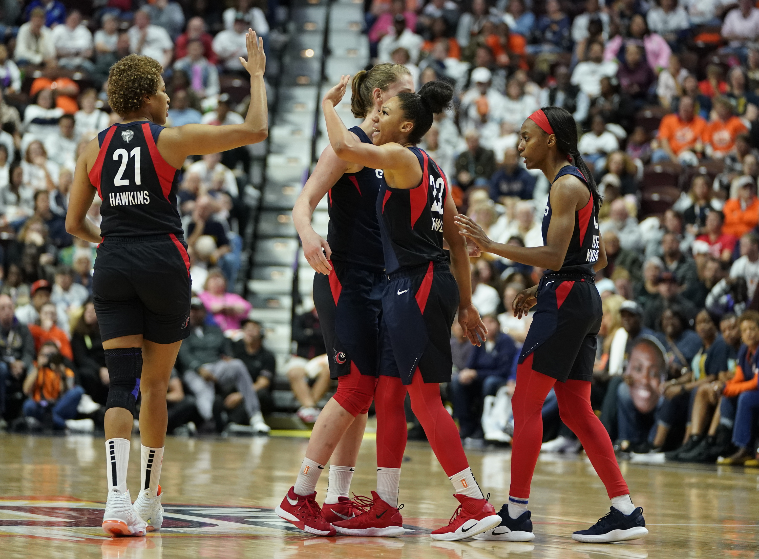 Washington Mystics forward Aerial Powers