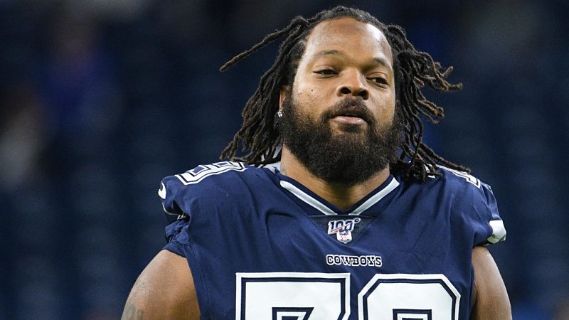 Dallas Cowboys defensive end Michael Bennett