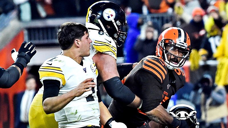 Cleveland Browns defensive end Myles Garrett