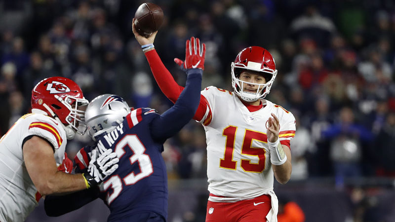 New England Patriots linebacker Kyle Van Noy and Kansas City Chiefs quarterback Patrick Mahomes