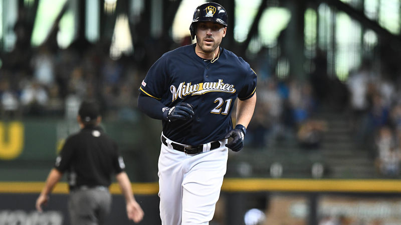Milwaukee Brewers third baseman Travis Shaw
