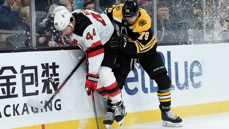 Bruins defenseman Jeremy Lauzon