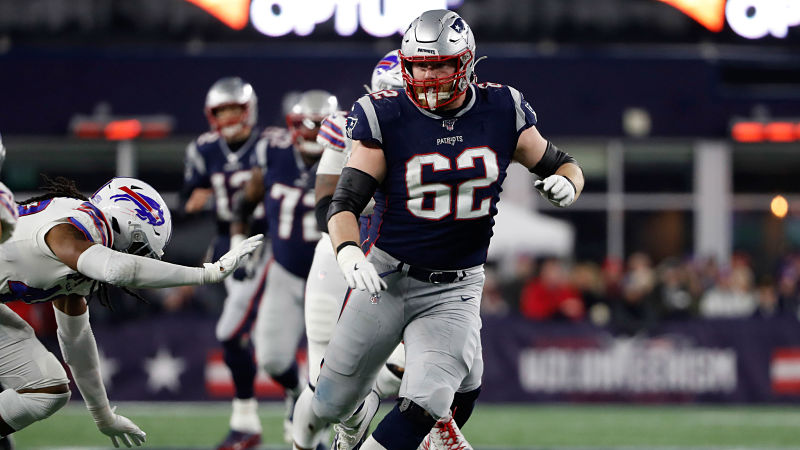 New England Patriots left guard Joe Thuney