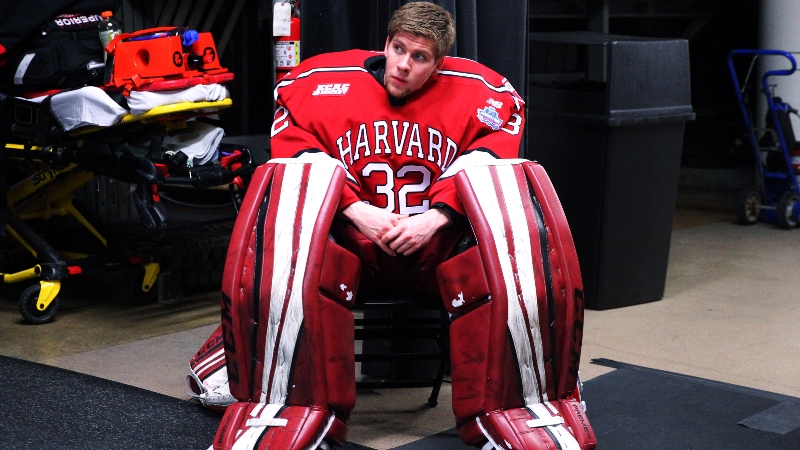 Harvard goaltender Cameron Gornet