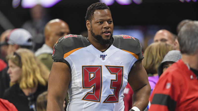 Tampa Bay Buccaneers defensive tackle Ndamukong Suh